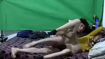 Me encanta escuchar sus gemidos de esta flaquita cuando le entra la verga